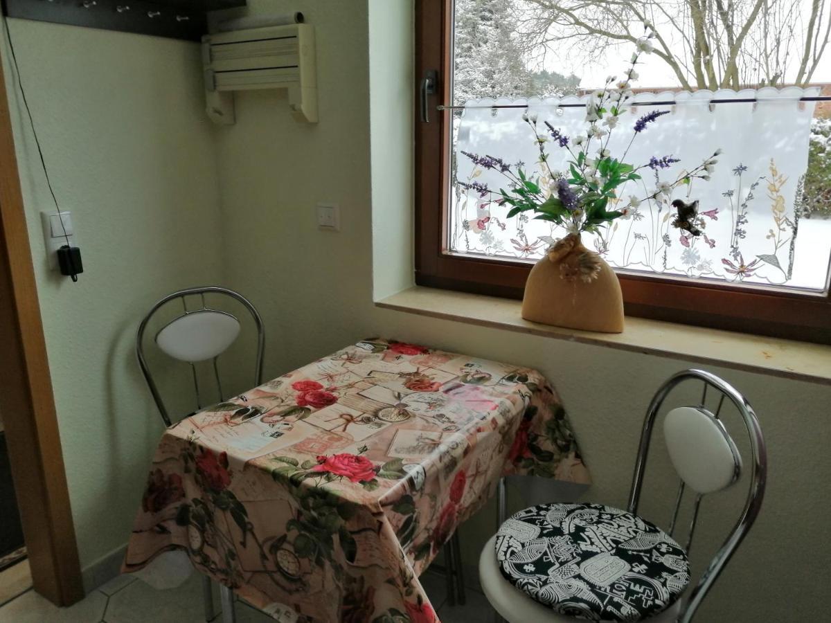 Ferienwohnung Ruhe und Bequemlichkeit Frauendorf  Exterior foto