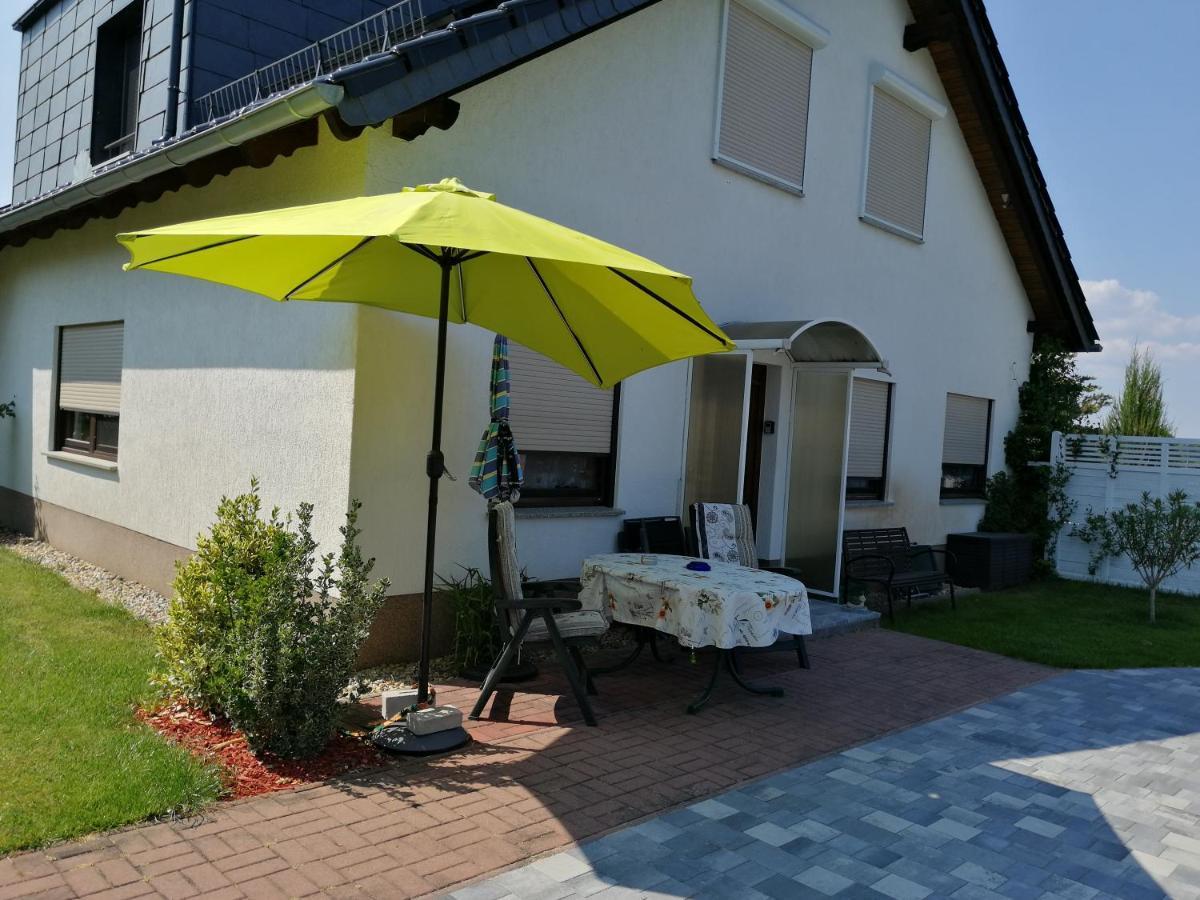Ferienwohnung Ruhe und Bequemlichkeit Frauendorf  Exterior foto