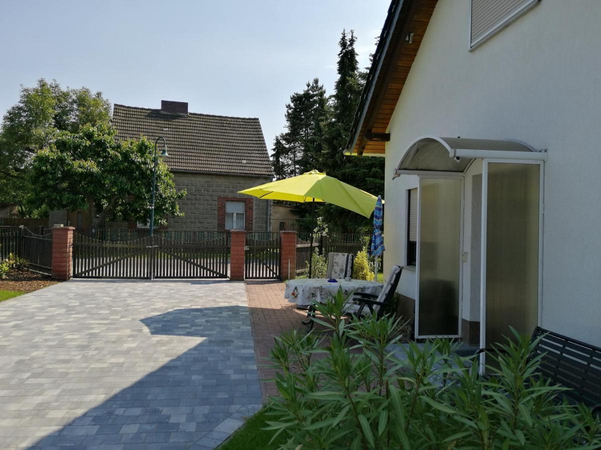 Ferienwohnung Ruhe und Bequemlichkeit Frauendorf  Exterior foto